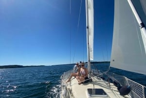 Stockholm: Private Sailing tour