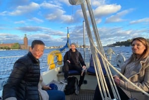 Stockholm: Private Sailing tour