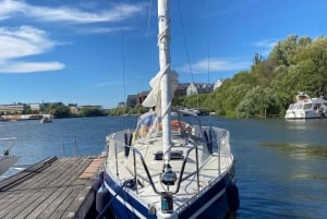 Stockholm: Private Sailing tour