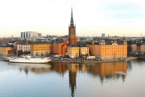 Excursão autoguiada pela caça ao tesouro e pontos turísticos de Estocolmo