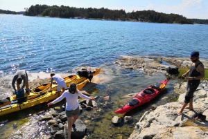 Estocolmo: Excursión en kayak de día completo por el archipiélago de Estocolmo