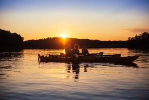 Sztokholm: Spływ kajakowy Archipelagiem Zachodzącego Słońca i toast na wodzie