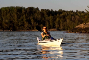 Kajak i Stockholm: Kajakpaddling i skärgården & Toast on the Water i solnedgången
