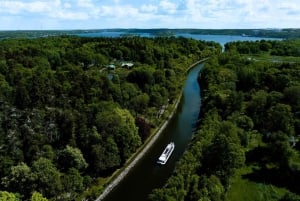 Stockholm: Royal Bridges & Canal Boat Tour with Audio Guide