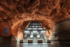 Stockholm: U-Bahn-Kunstfahrt mit einem lokalen Führer