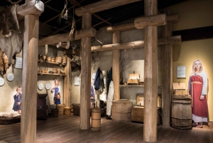 Stockholm: Vikingmuseets utstilling og vikingritt