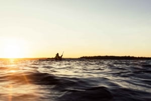 Stockholm: Winter Archipelago Kayaking Experience
