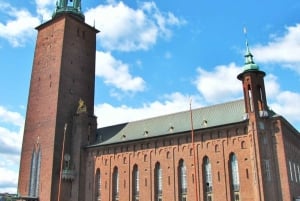 Tukholma: Saaristo ja kanavat opastetulla venekierroksella