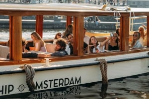 Amsterdam: Classic Boat Cruise with Optional Cheese & Wine