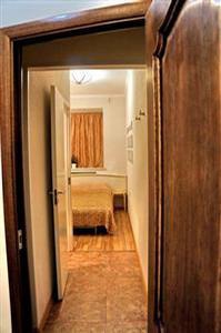 At Lion's Bridge Hotel