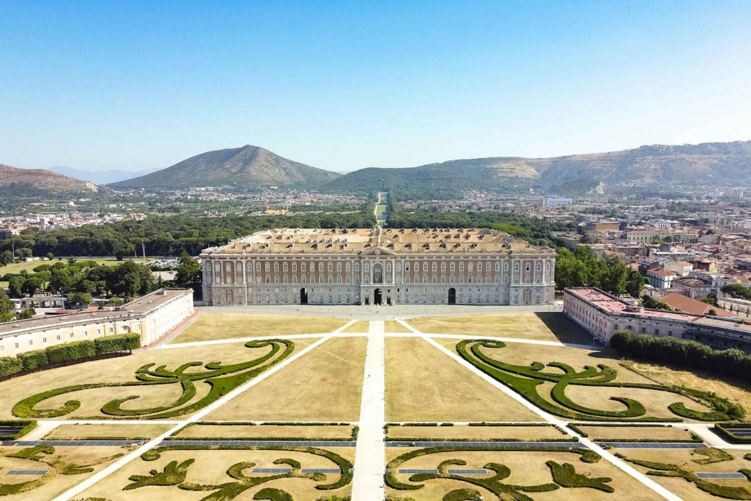 Caserta Royal Palace & Gardens Small Group Tour with Shuttle