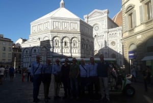 Florence: Eco-Friendly Golf Cart City Tour with Audio Guide
