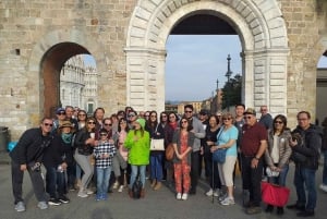 Florence: Pisa, Siena and San Gimignano Day Trip with Lunch