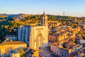 From Barcelona: Girona, Figueres, Dalí Museum, and Cadaqués