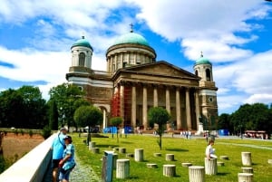 From Budapest: Full-Day Danube Bend Tour with Lunch