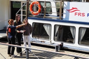 From Helsinki: Round-Trip Ferry Ticket to Suomenlinna