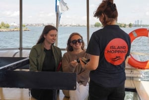From Helsinki: Round-Trip Ferry Ticket to Suomenlinna