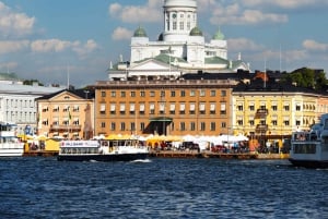From Helsinki: Round-Trip Ferry Ticket to Suomenlinna