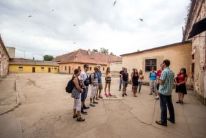 Z Pragi: Wycieczka do obozu koncentracyjnego w Terezinie