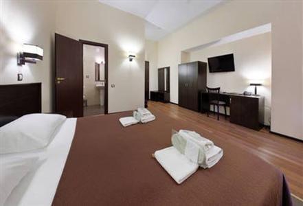 Golden Lion Mini Hotel
