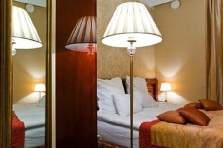 Golden Triangle Hotel