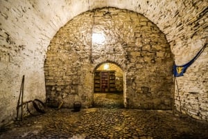Prague: Oldtown, Medieval Underground & Dungeon History Tour