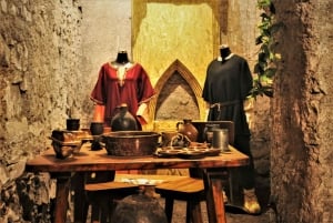 Prague: Oldtown, Medieval Underground & Dungeon History Tour