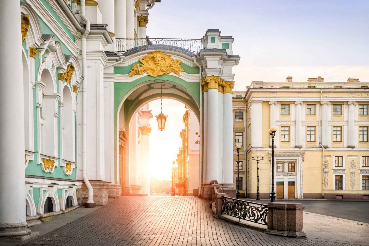 Private Half-Day Tour of St. Petersburg with Driver & Guide