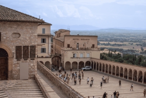 Rome: Assisi, Civita di Bagnoregio and Orvieto Day Tour