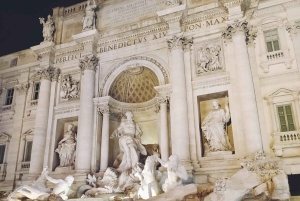 Rome: City Highlights Small Group Walking Tour by Night