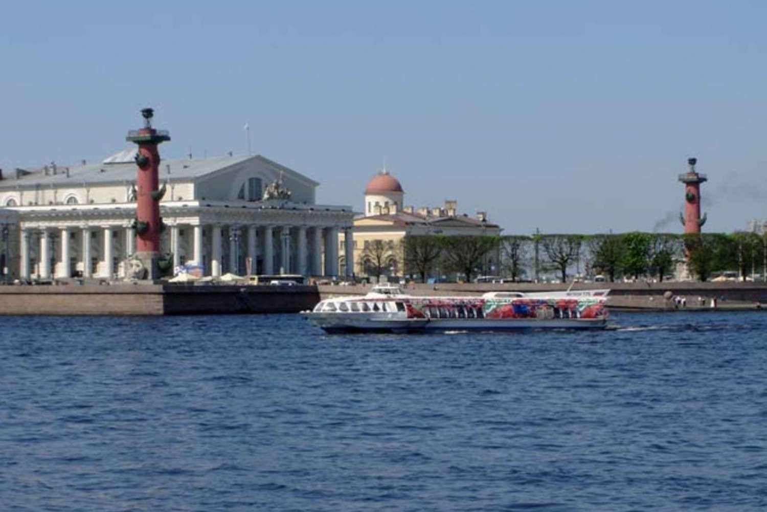 St Petersburg Boat Trip and Walking Tour