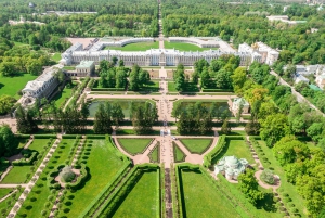 St. Petersburg: Catherine Palace in Pushkin Small Group Tour