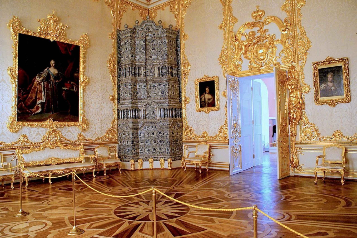 St. Petersburg: Catherine's Palace & Amber Room Private Tour