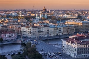 St. Petersburg: City Center Walking Tour