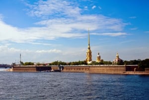 St. Petersburg: City Center Walking Tour