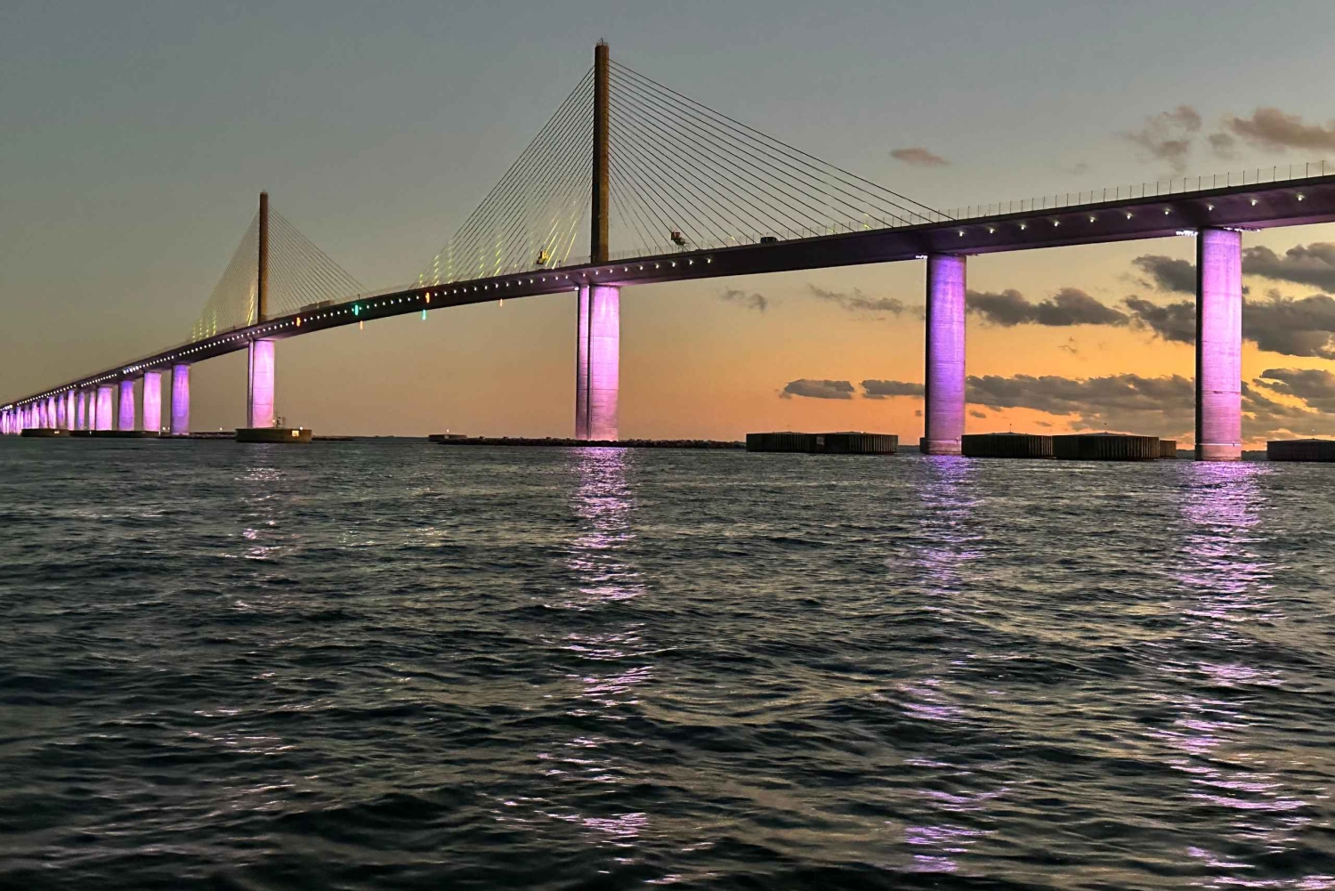 St. Petersburg, Florida: Auringonlasku ja Skyway-sillan valot -kierros
