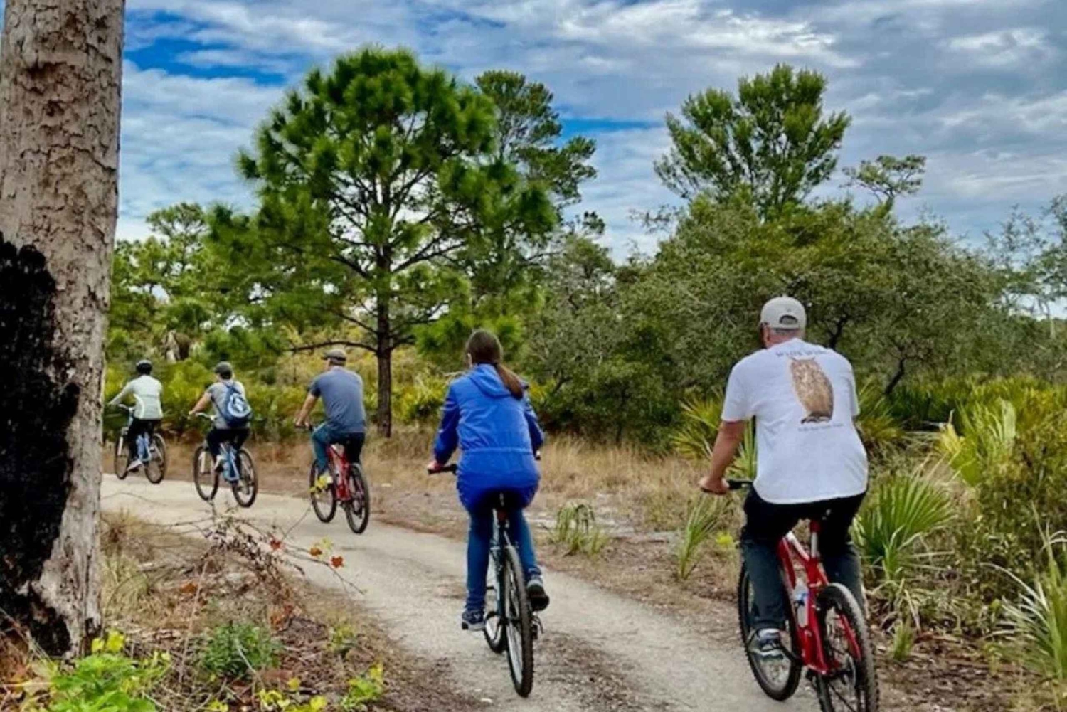 San Petersburgo: tour en bicicleta por el lago Maggiore con guía