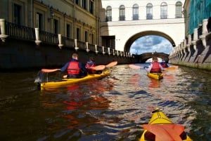 St. Petersburg: Morning Kayak Tour in the Historic Center