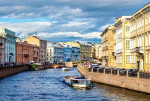 St. Petersburg: Rivers and Canals Boat Excursion