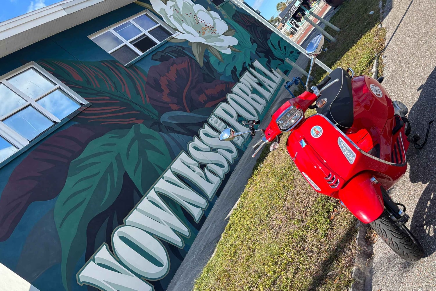 St Petersburg: Självguidad Vespa-väggmålningstur