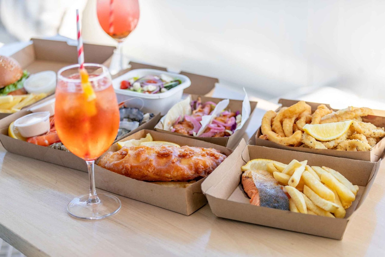 Noosa River Cruise with Seafood Lunch and Commentary