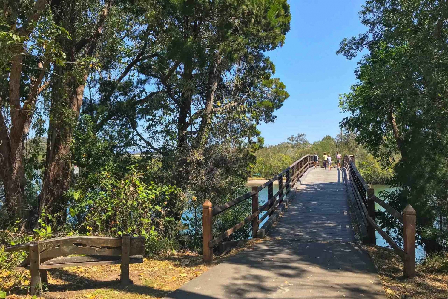 Noosa: Secrets of Noosa Tour with Lunch Nature & River Ferry