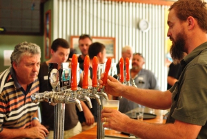 Sunshine Coast: Half-Day Coastal Craft Brewery Tour