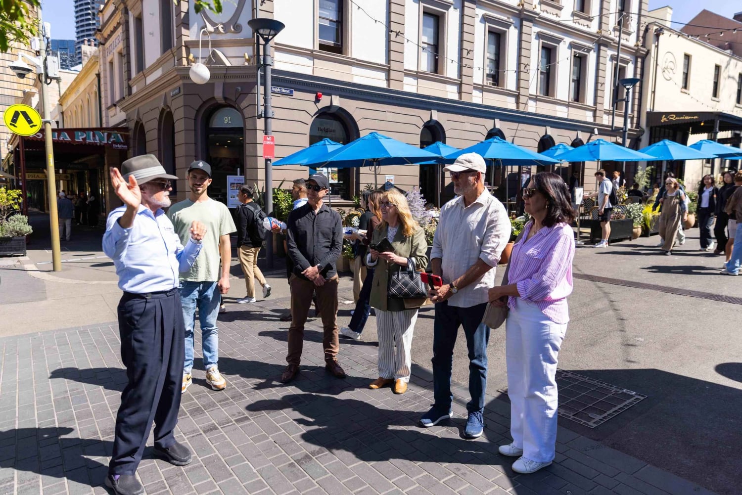 11:30AM Sydney Airport-Hotel transfer with Bondi Tour