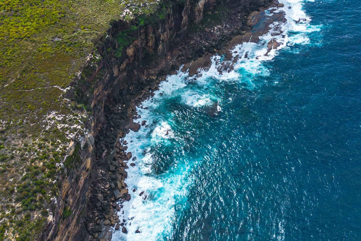 9:30AM シドニー空港～ホテル送迎（市内半日観光ツアー付き）