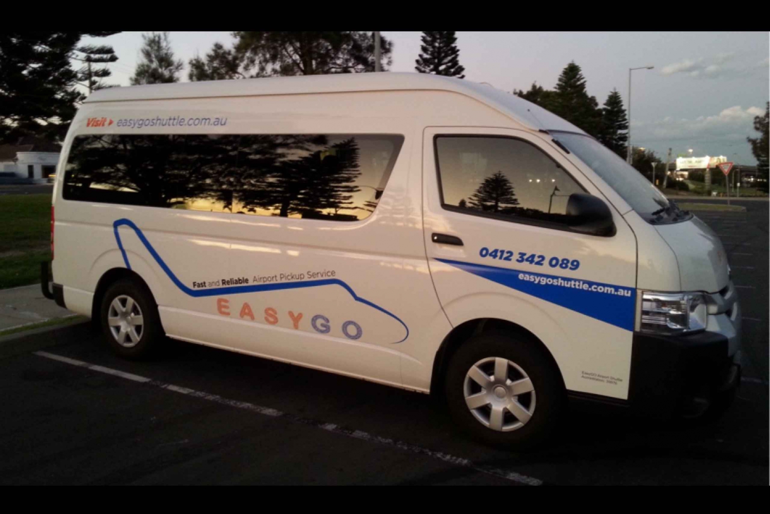 Airport transfers and shuttle bus - home/hotels