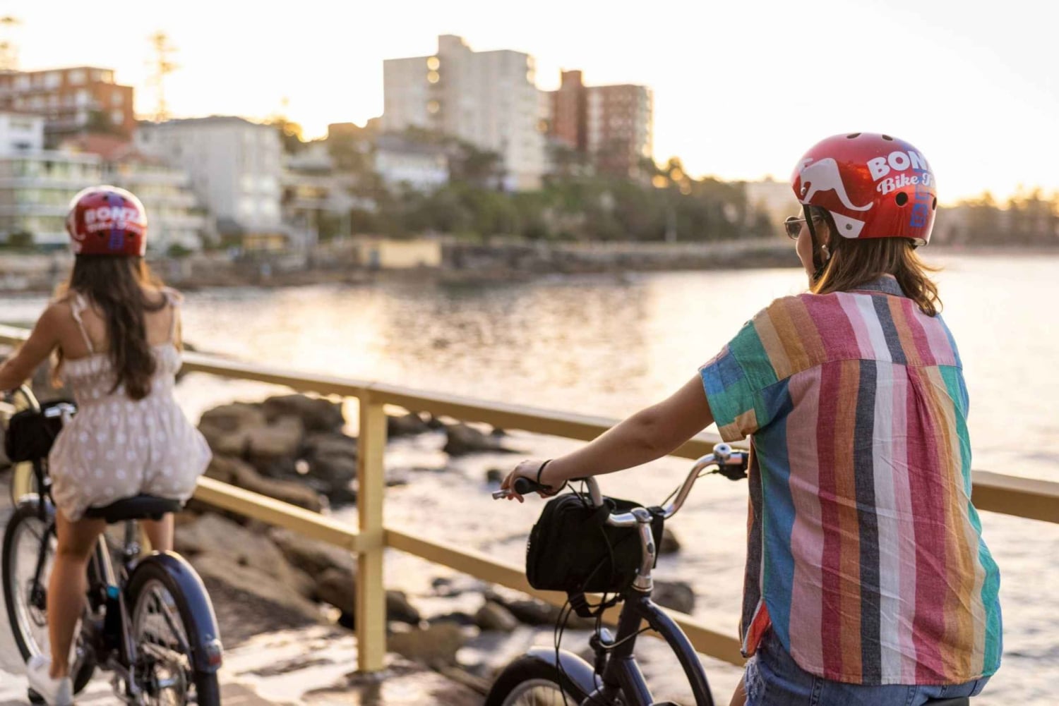 Fantastisk sykkeltur og solnedgangscruise på Manly Beach