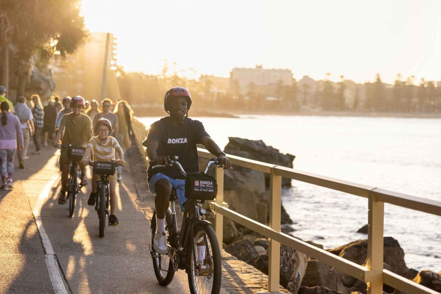 Fantastisk sykkeltur og solnedgangscruise på Manly Beach