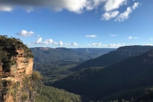 From Sydney: Blue Mountains Day Trip with River Cruise