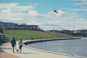 From Sydney: Canberra Day Trip with Guided Tours